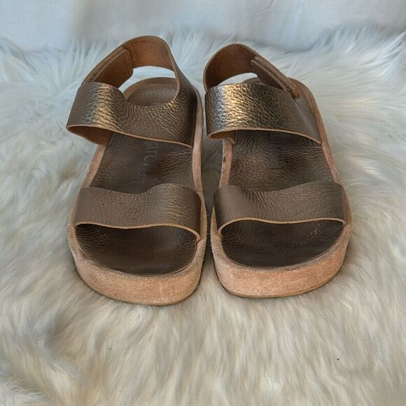 Pedro Garcia Lacey Bronze Metallic Textured Leather Platform Sandals Sz 37/US 7 - Picture 3 of 10